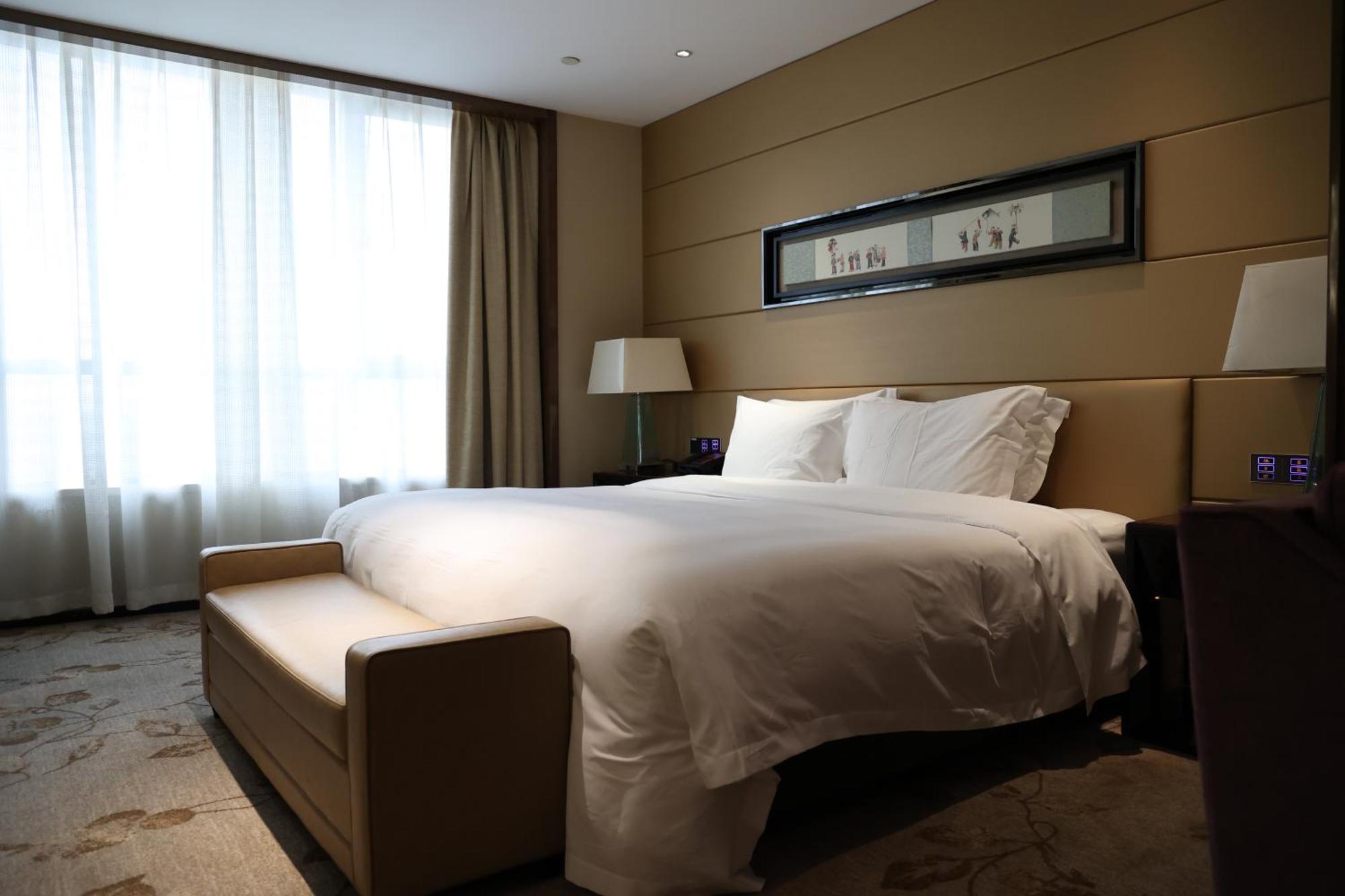Swissotel Гуанчжоу Экстерьер фото